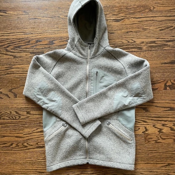 NIKE ACG tech hoodie size Medium Mens in excellent condition! - Picture 1 of 2